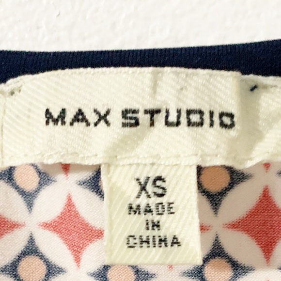 Max Studio Deep V Neckline Sleeveless Smocked Waistline Geometric Dress 🔴⚪️🔵 - Picture 6 of 8